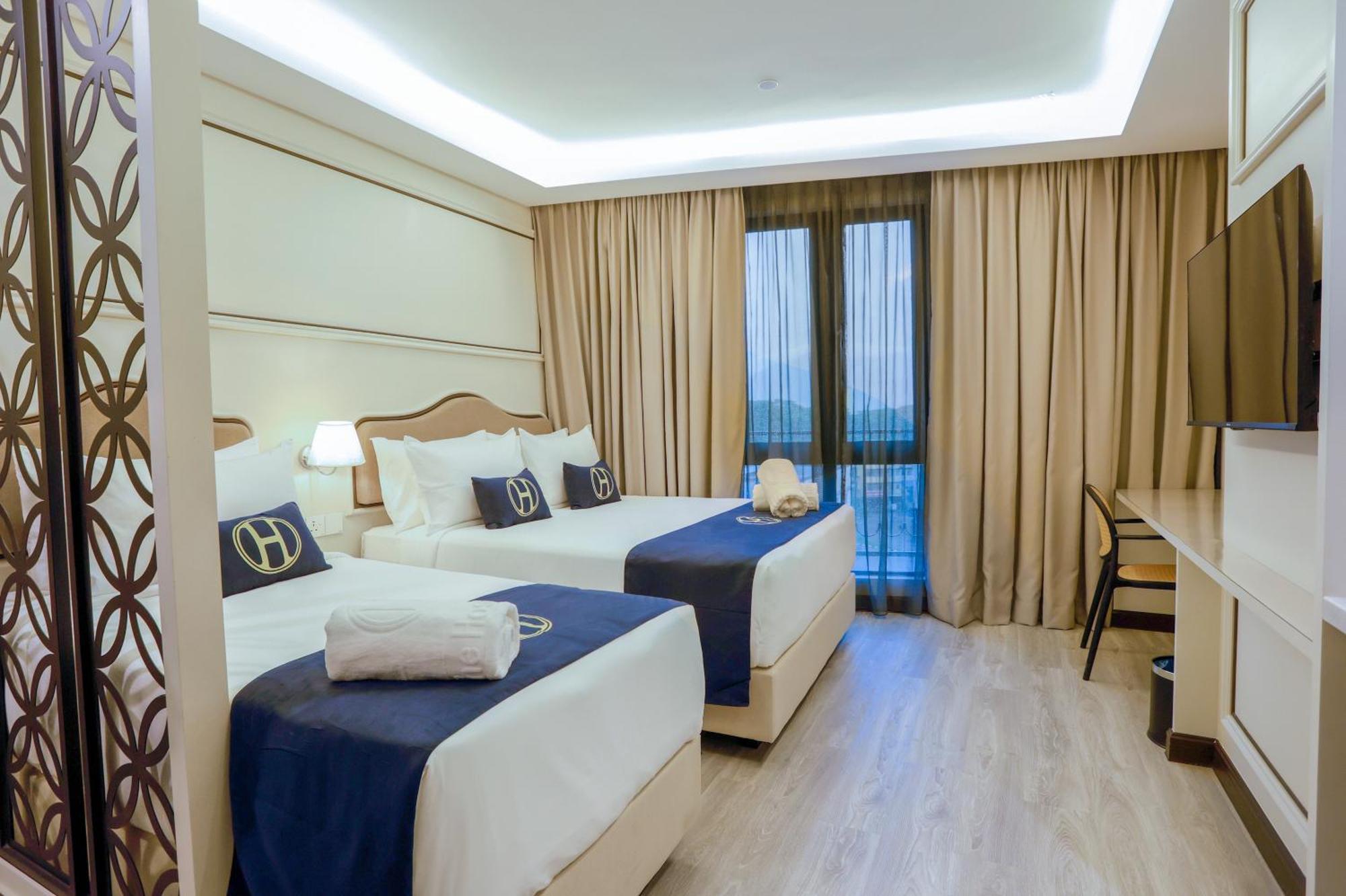 The Host Hotel Іпох Екстер'єр фото